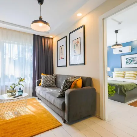 Excellent Flat Near Hadrian's Gate Appartement Antalya
